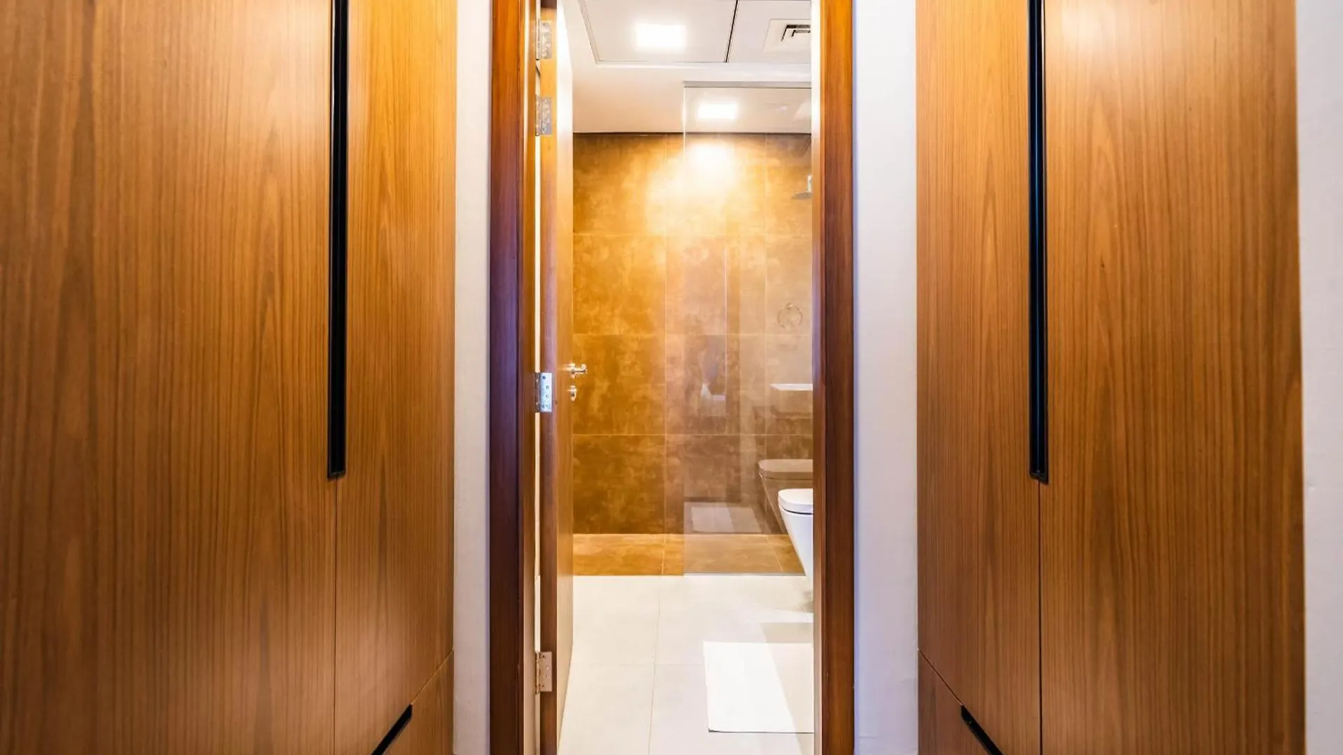 Pvh - Stylish Central 1Br In Marquis 2020 Dubai 0*,